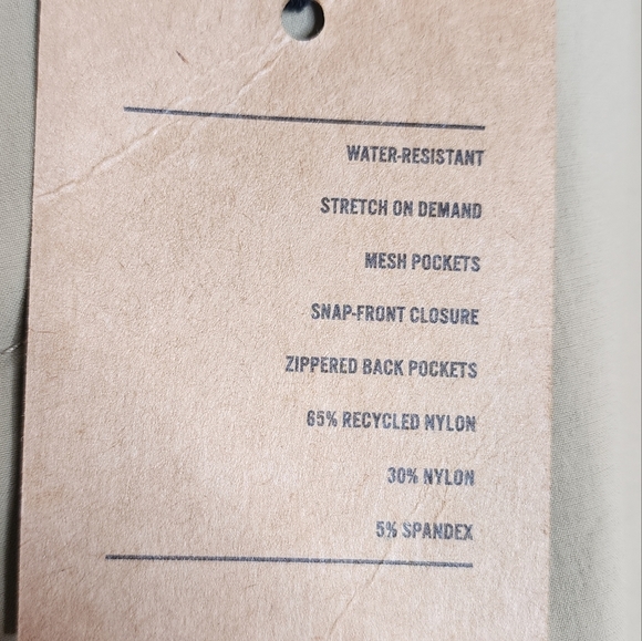 NWT J. Crew 9" Tech Shorts. Khaki. Men's size 29. - Picture 12 of 16